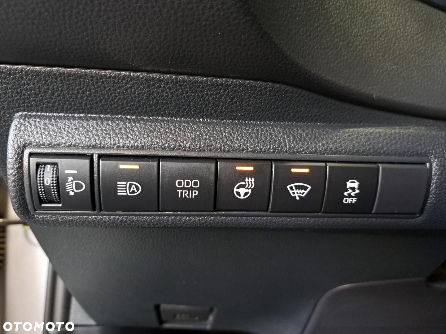 Toyota Corolla - 27