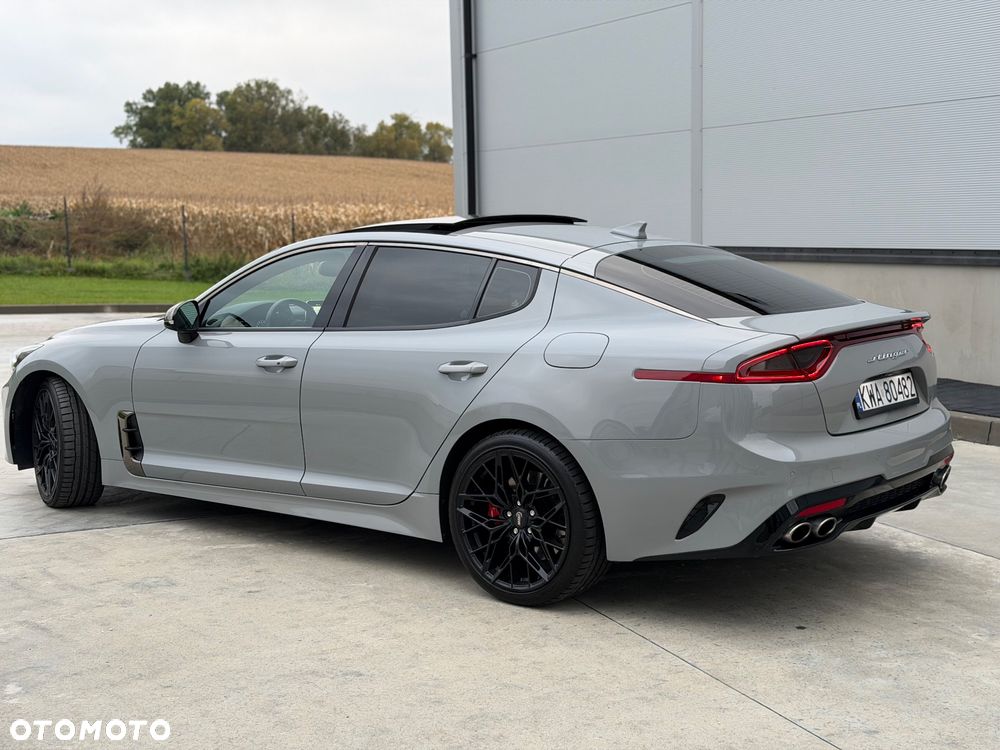 Kia Stinger 3.3 T-GDI V6 GT AWD - 36