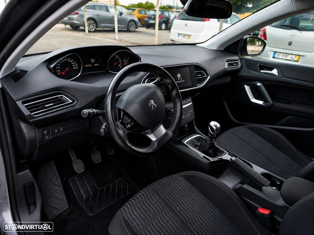 Peugeot 308 - 12