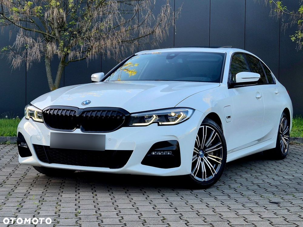 BMW Seria 3 330e M Sport - 2