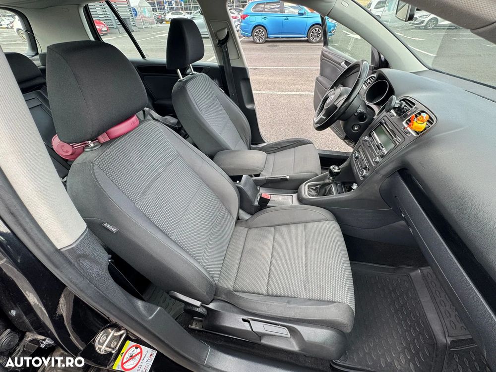 Volkswagen Golf - 14