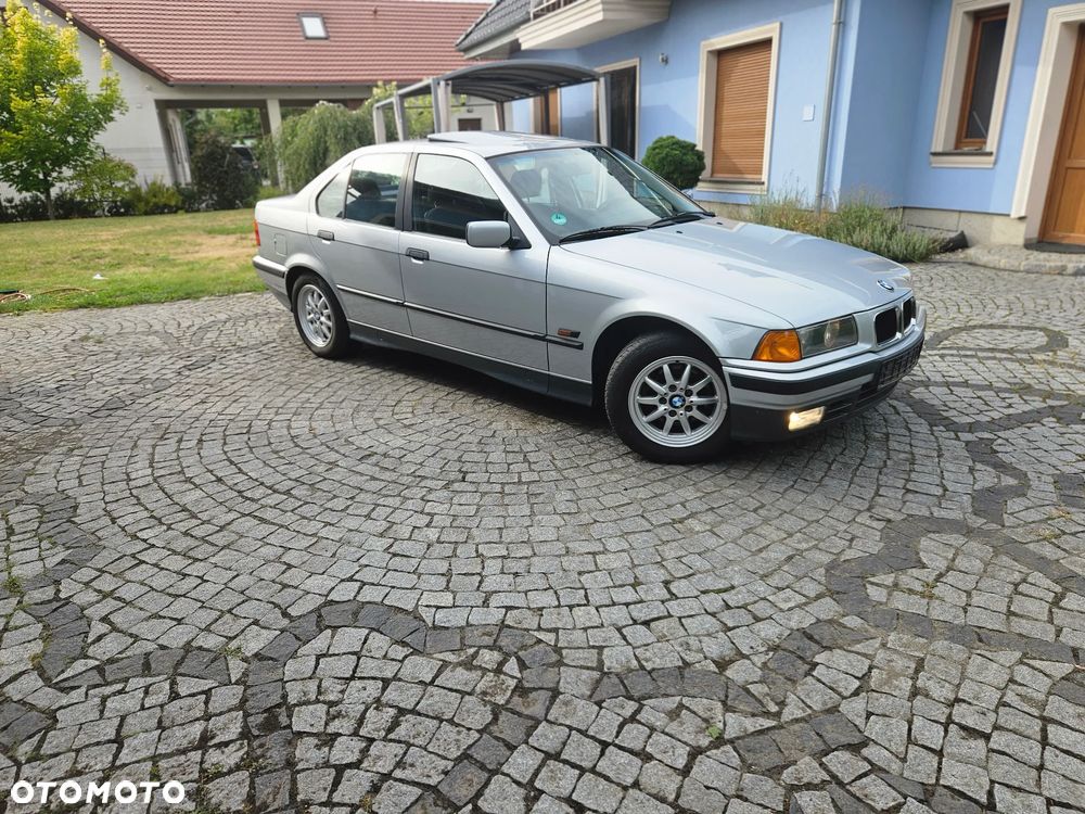 BMW Seria 3 - 24