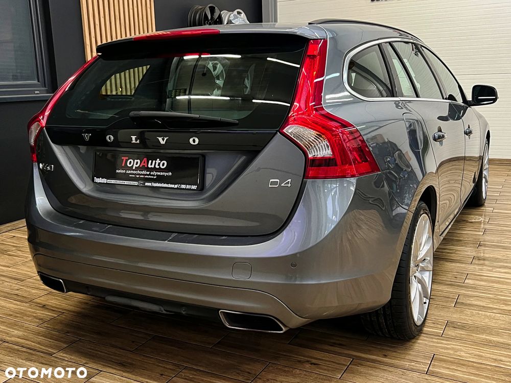 Volvo V60 D4 Drive-E Momentum - 8