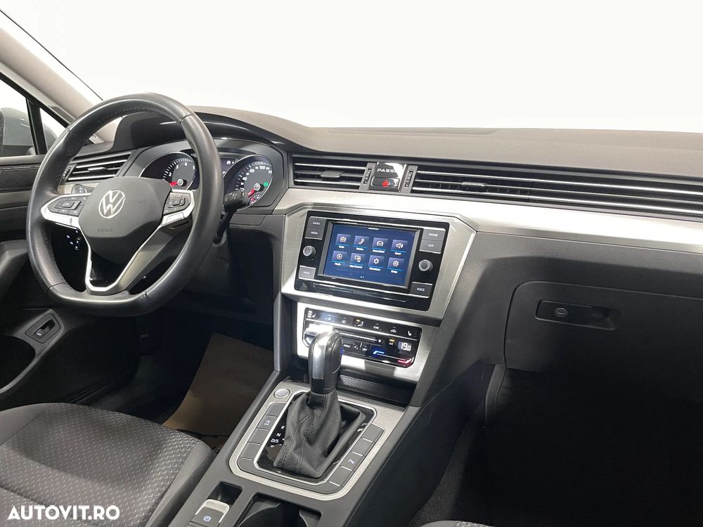 Volkswagen Passat 1.5 TSI ACT DSG Advance - 9