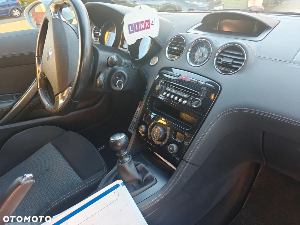 Peugeot RCZ - 2