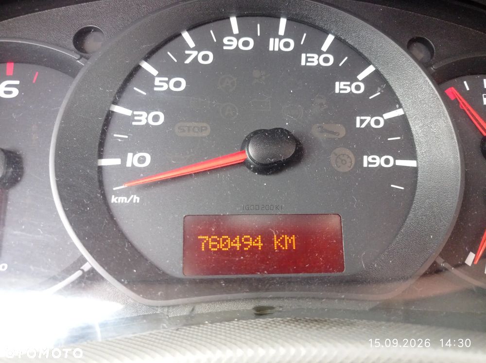 Renault Master III - 2