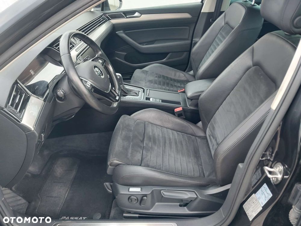 Volkswagen Passat 2.0 TDI Bi-Turbo BMT 4Mot Highline DSG - 11