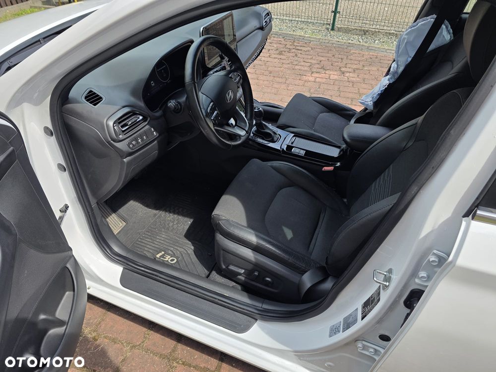 Hyundai i30 1.5 T-GDI 48V Smart Plus DCT - 12