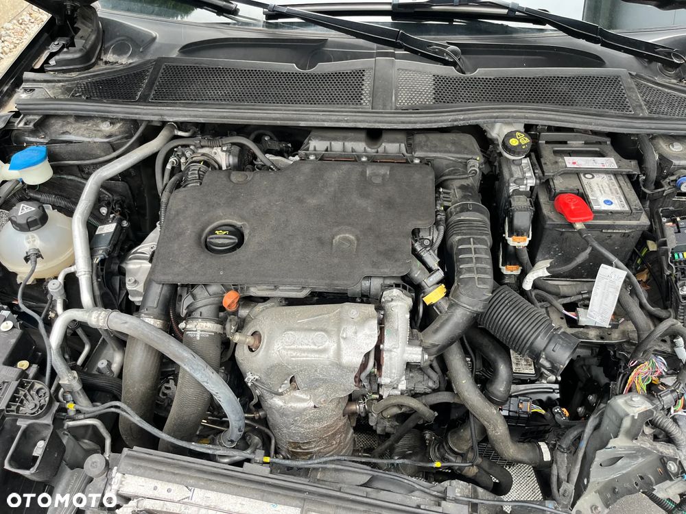 Peugeot 308 BlueHDi 130 EAT8 Stop & Start GT Pack - 6
