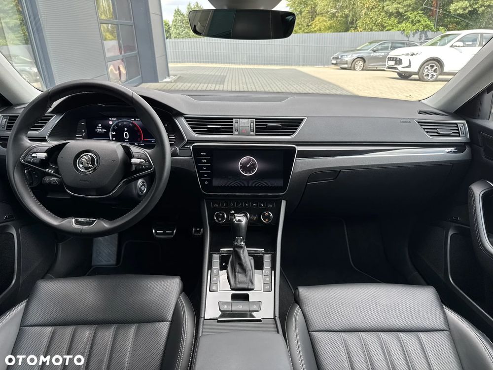 Skoda Superb 2.0 TDI SCR 4x4 L&K DSG - 10