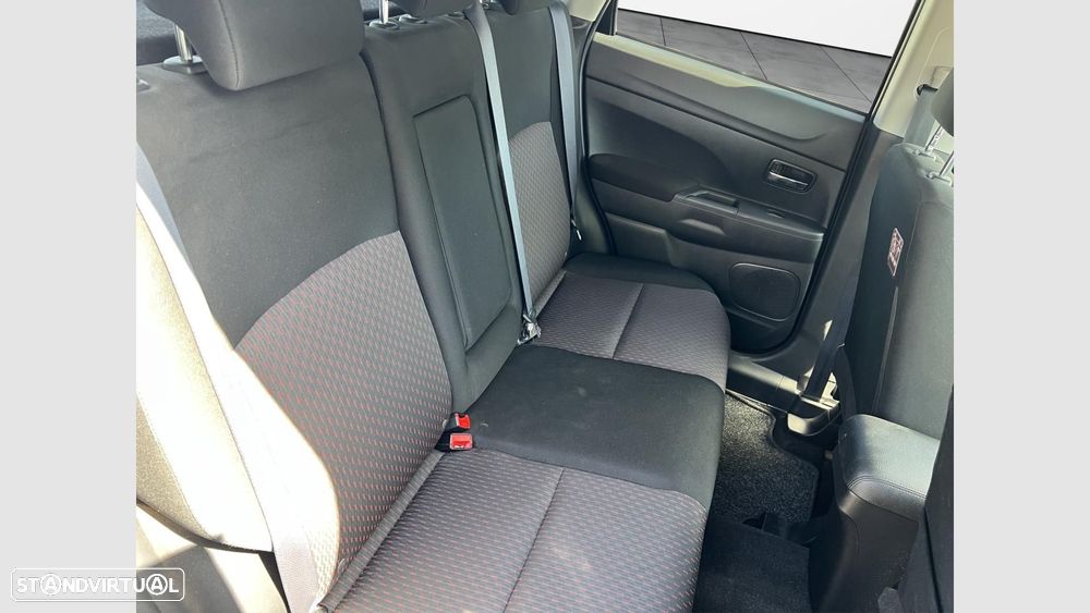 Mitsubishi ASX 1.6 DI-D Instyle - 8