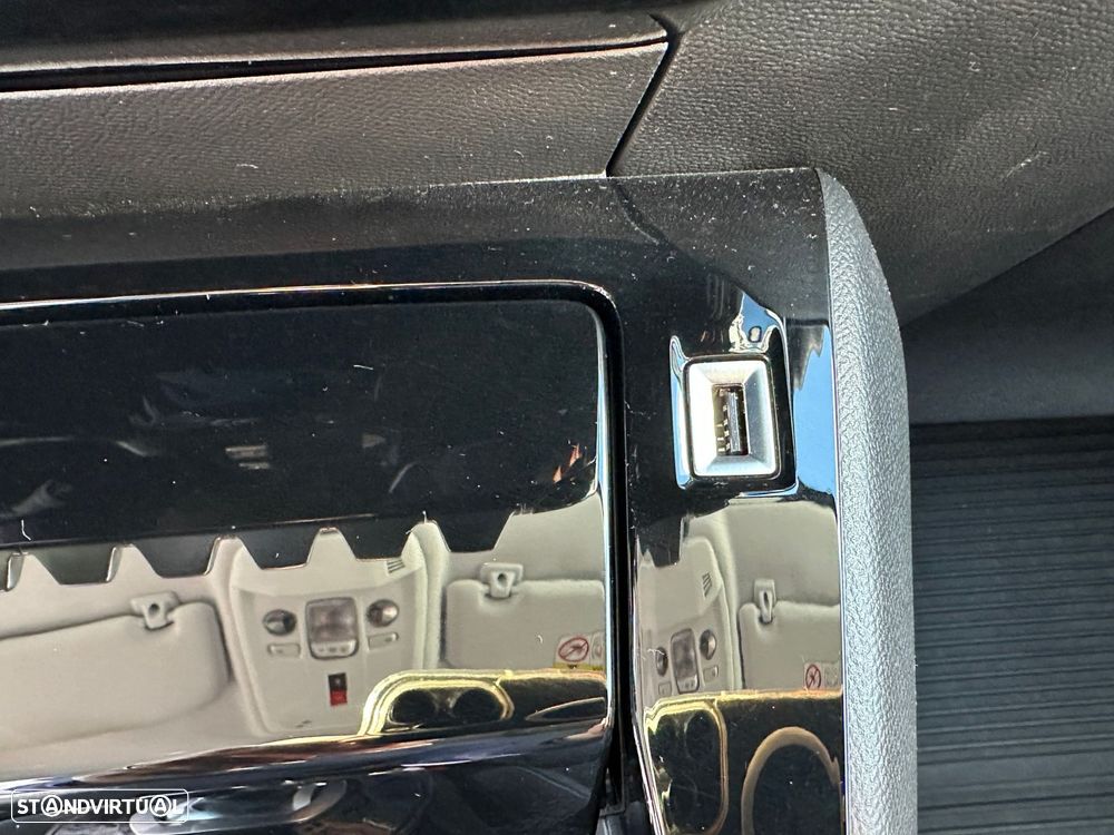 Peugeot e-208 50 kWh Allure Pack - 26