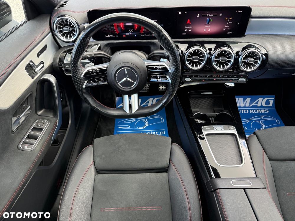 Mercedes-Benz CLA - 23