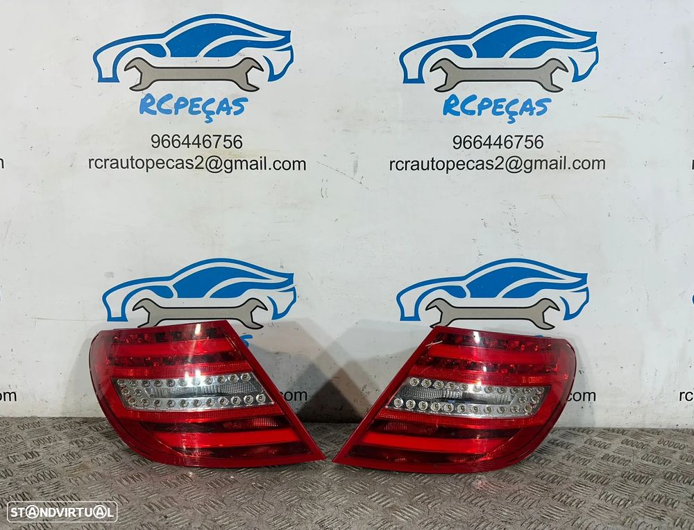 .Farolins Tras Traseiros Esquerdo Direito Originais Led Mercedes Benz W204 Sedan 2006 - 2014 - 2