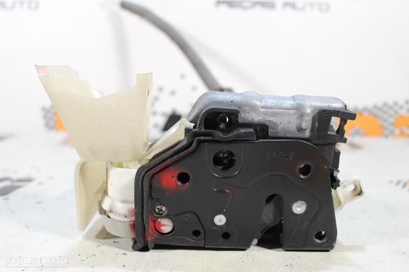 Fecho Da Porta Frente Direita Audi A3 (8V1, 8Vk)  8X2837016b / 8X2 837 - 6