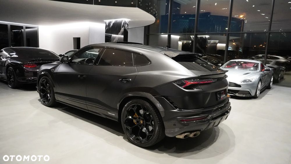 Lamborghini Urus - 4