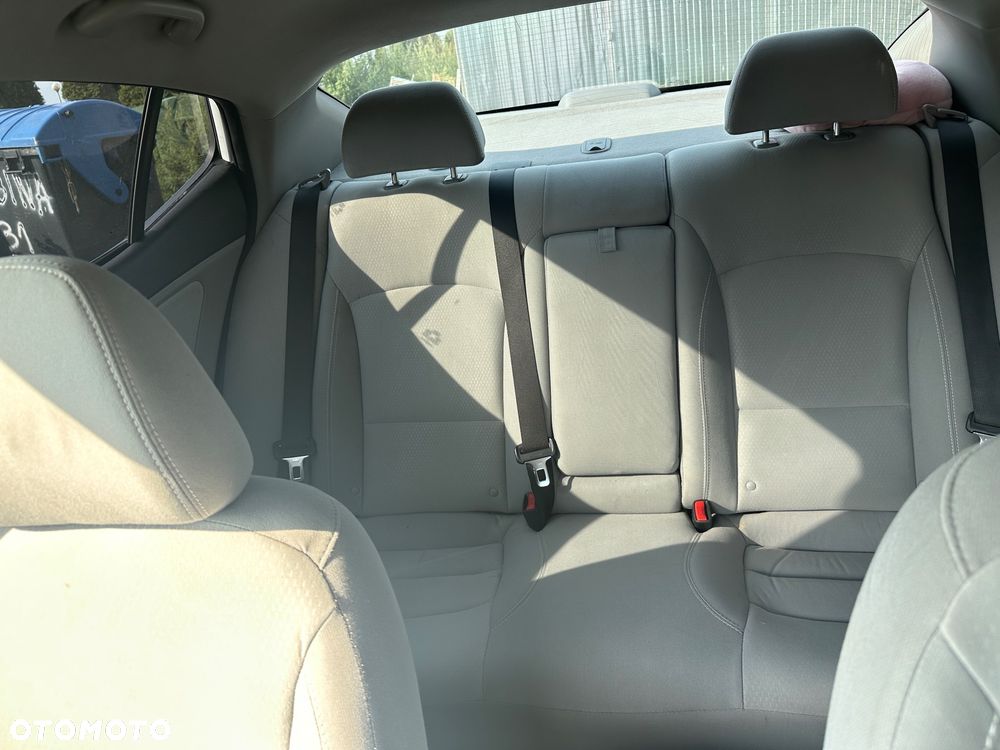 Kia Optima - 9