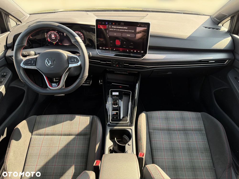Volkswagen Golf - 15