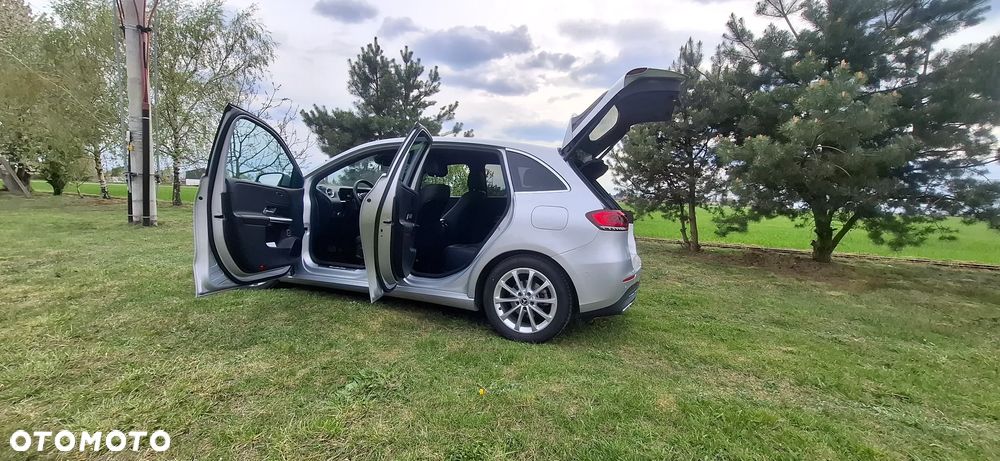 Mercedes-Benz Klasa B 180 7G-DCT Edition 19 - 11