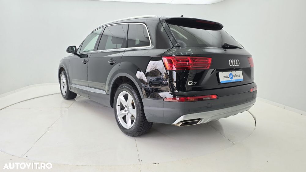 Audi Q7 - 8