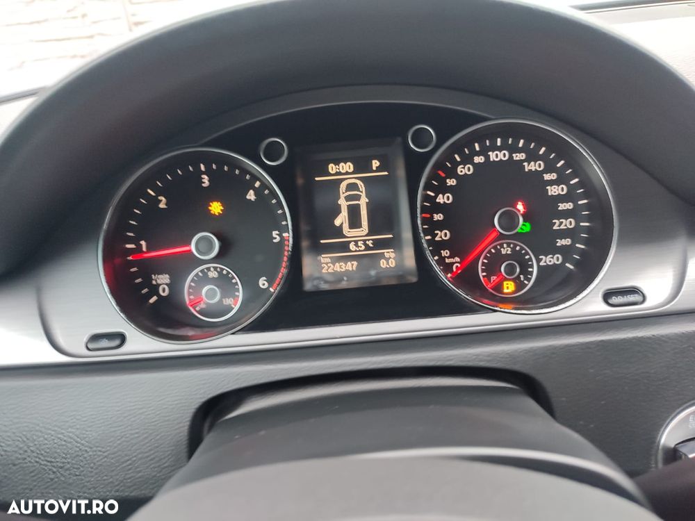 Volkswagen Passat - 10
