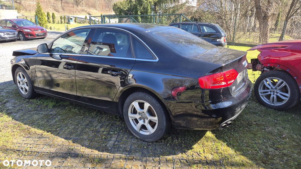 Audi A4 Avant 2.0 TDI DPF Ambiente - 21