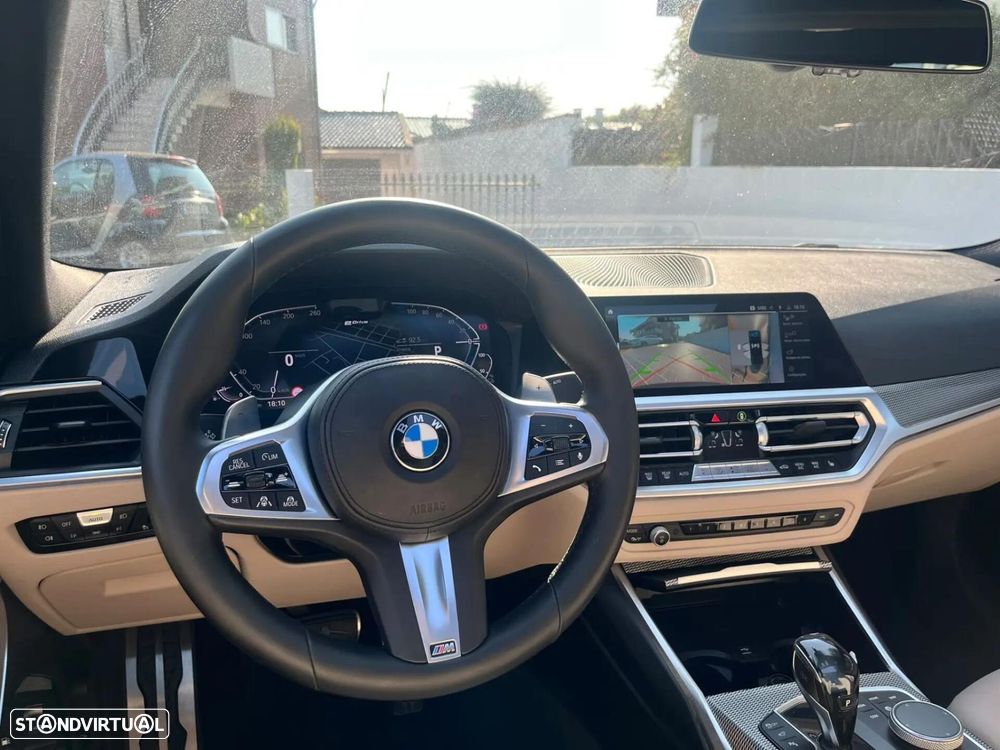 BMW 330 e Pack Desportivo M Auto - 32