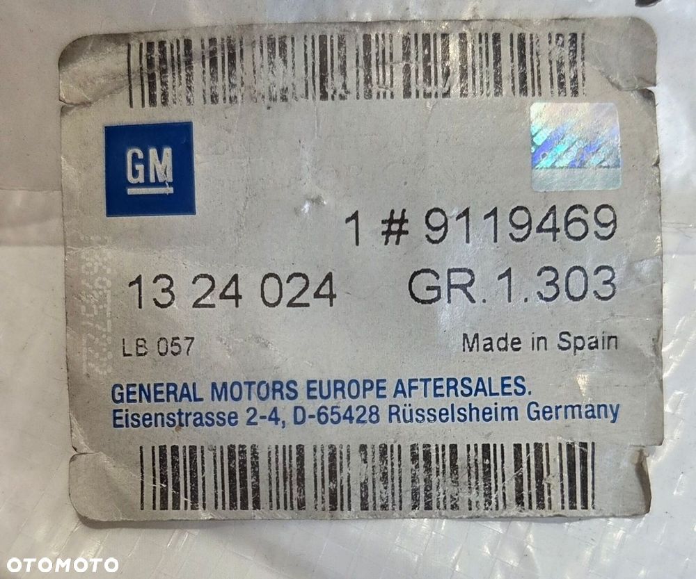 LOGO ZNACZEK EMBLEMAT ZDERZAKA PRZÓD OPEL OMEGA B 9119469 NOWY ORYGINAŁ - 4