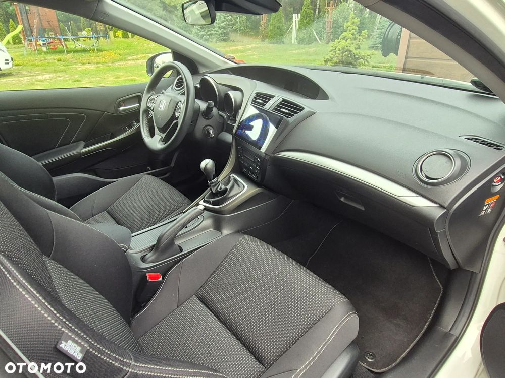 Honda Civic 1.4 i-VTEC Sport Black Edition - 17