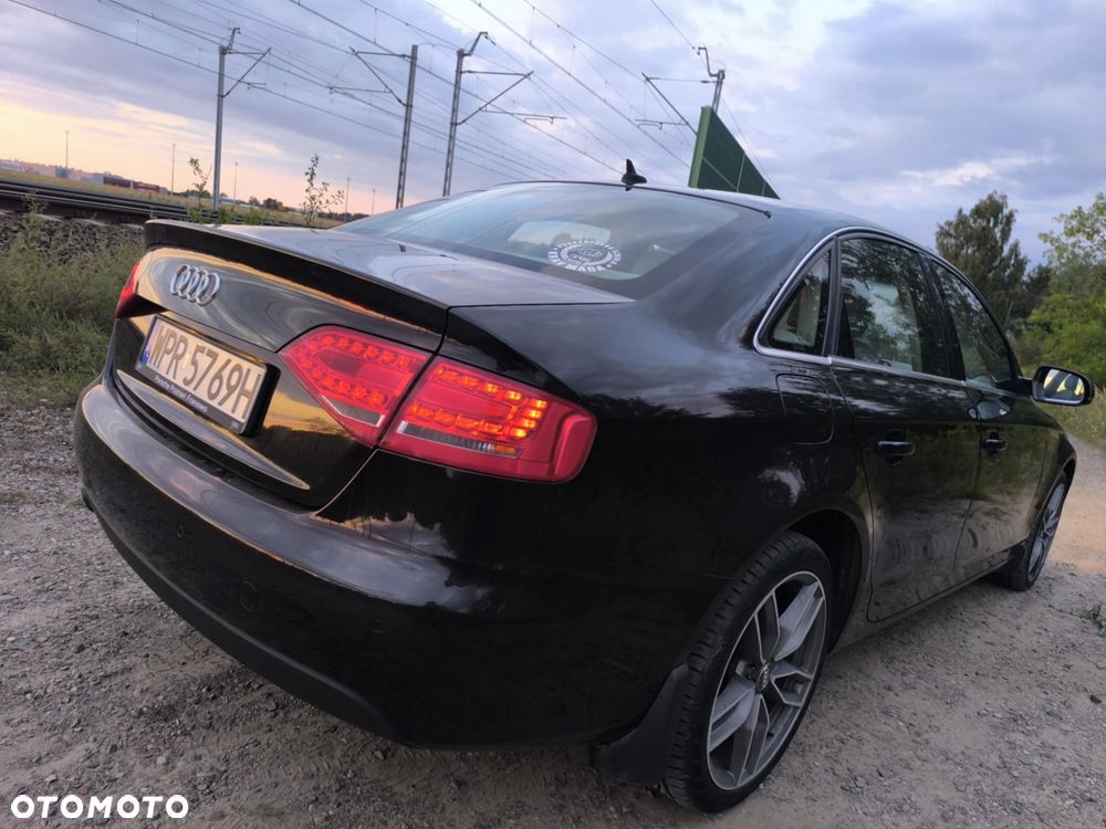 Audi A4 Avant - 10