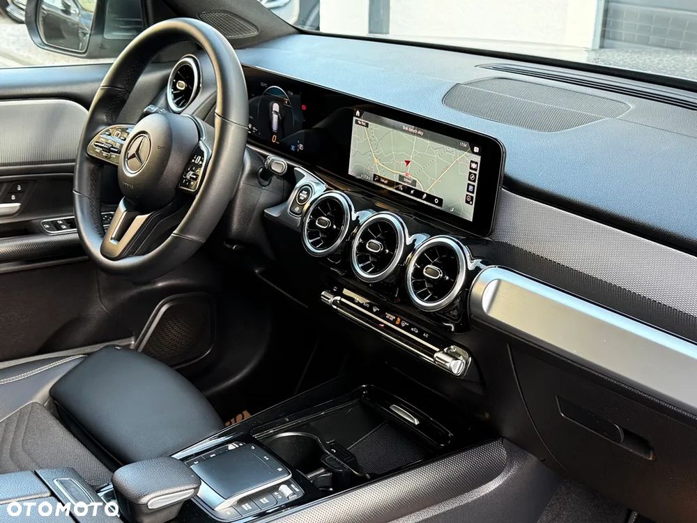 Mercedes-Benz GLB 200 d 8G-DCT Progressive - 12