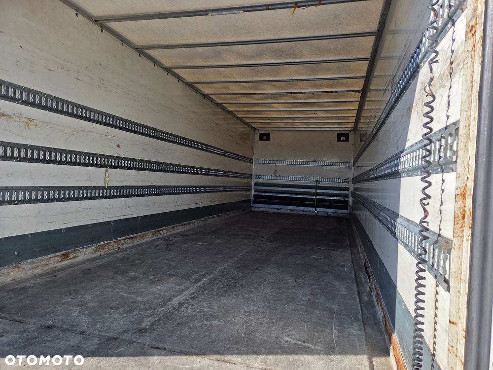 Renault Midlum 220 Atego Scania - 30