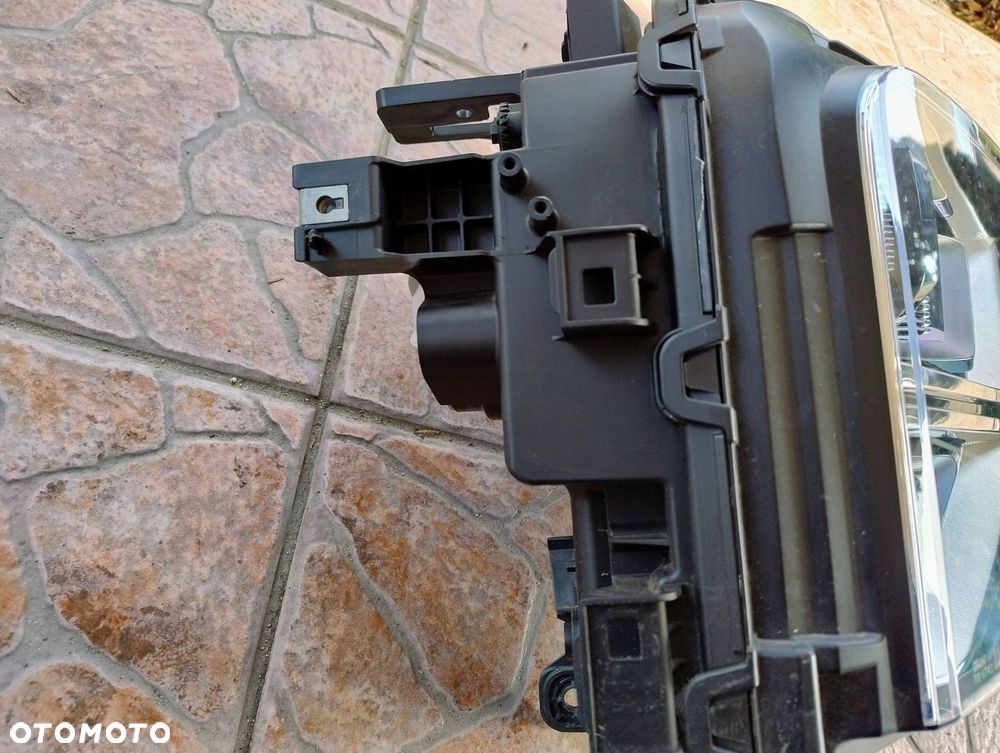 lampa prawa mitsubishi eclipse cross lift 2021-^ - 7