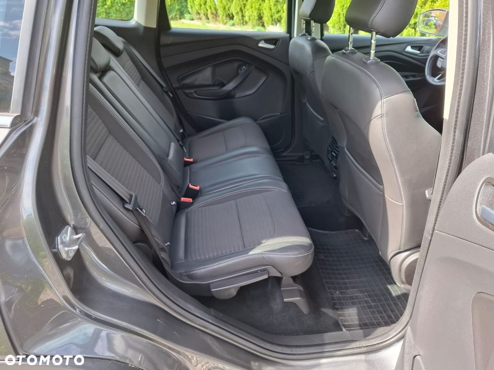 Ford Kuga 1.5 TDCi 2x4 Titanium - 21