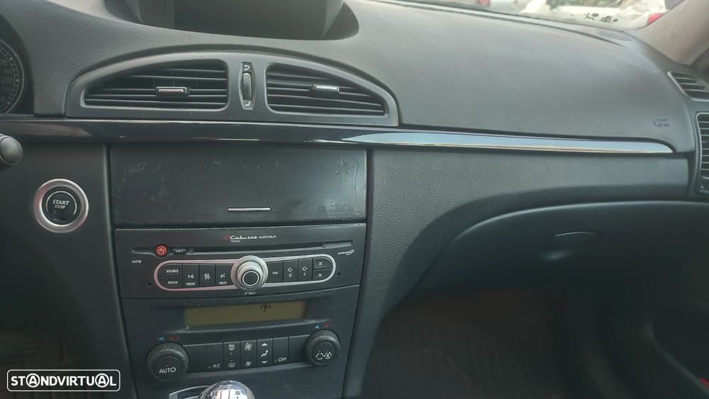 Renault Laguna Break 2.0 dCi FAP Initiale - 21