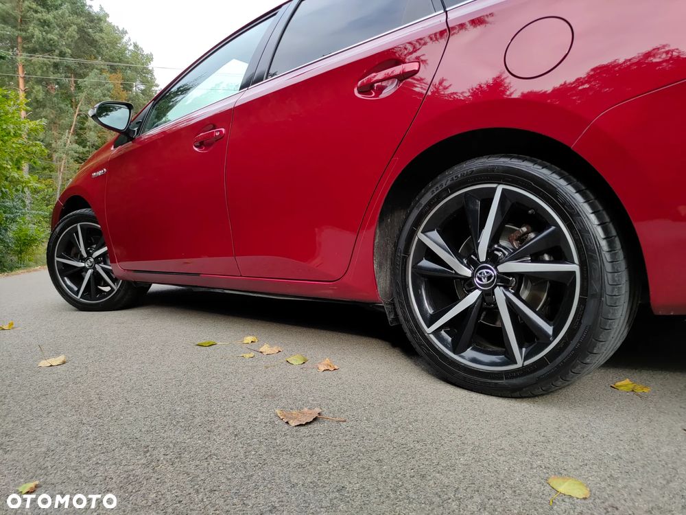 Toyota Auris 1.8 VVT-i Hybrid Automatik Touring Sports Design Edition - 15