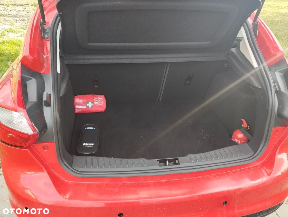 Ford Focus 1.6 Edition - 6