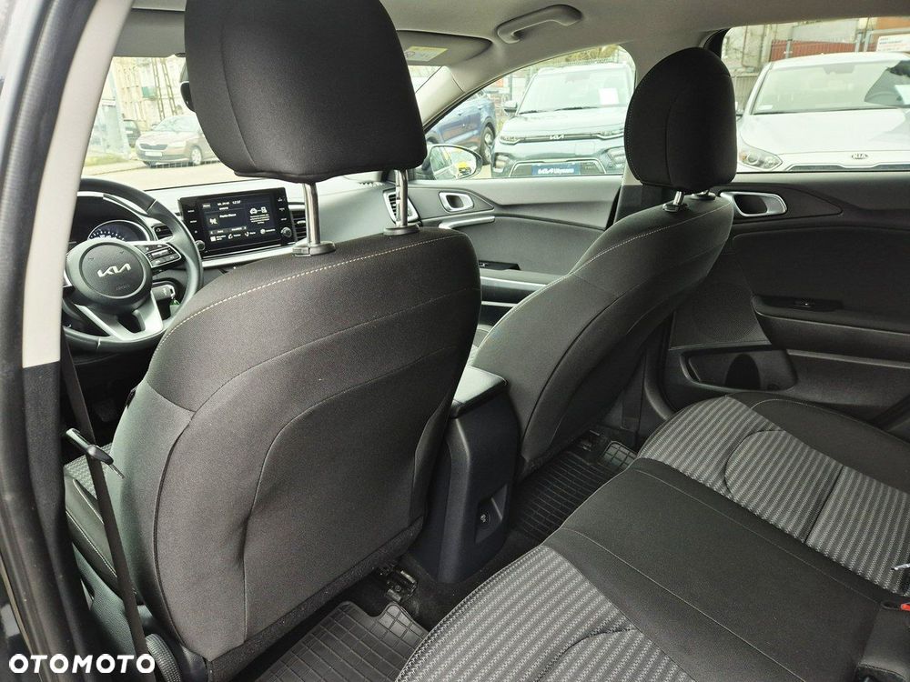 Kia XCeed 1.5 T-GDI M DCT - 13