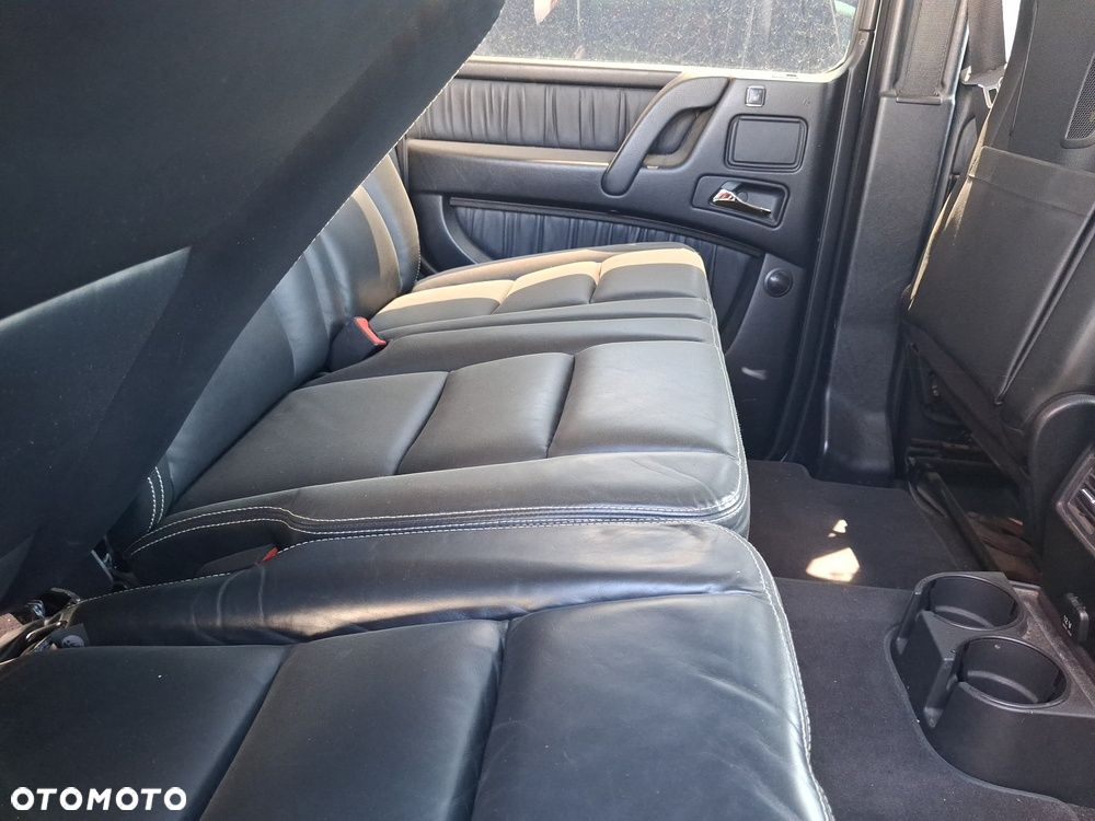 Mercedes-Benz Klasa G AMG 63 AMG SPEEDSHIFT 7G-TRONIC - 14