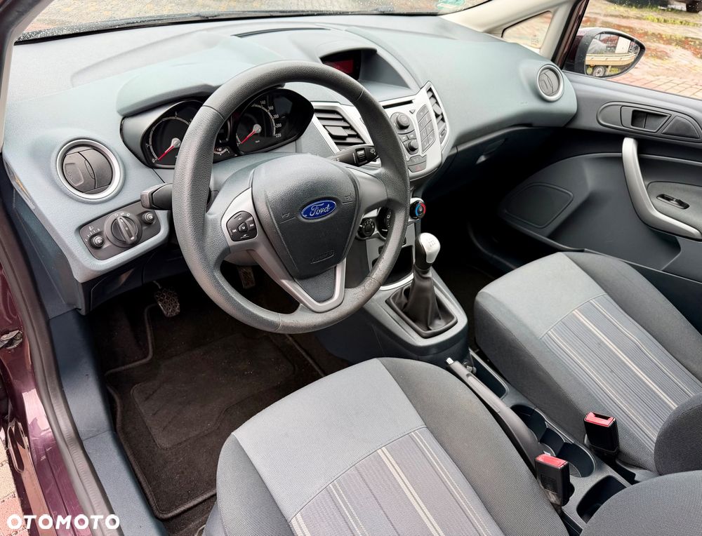 Ford Fiesta 1.25 Celebration - 7