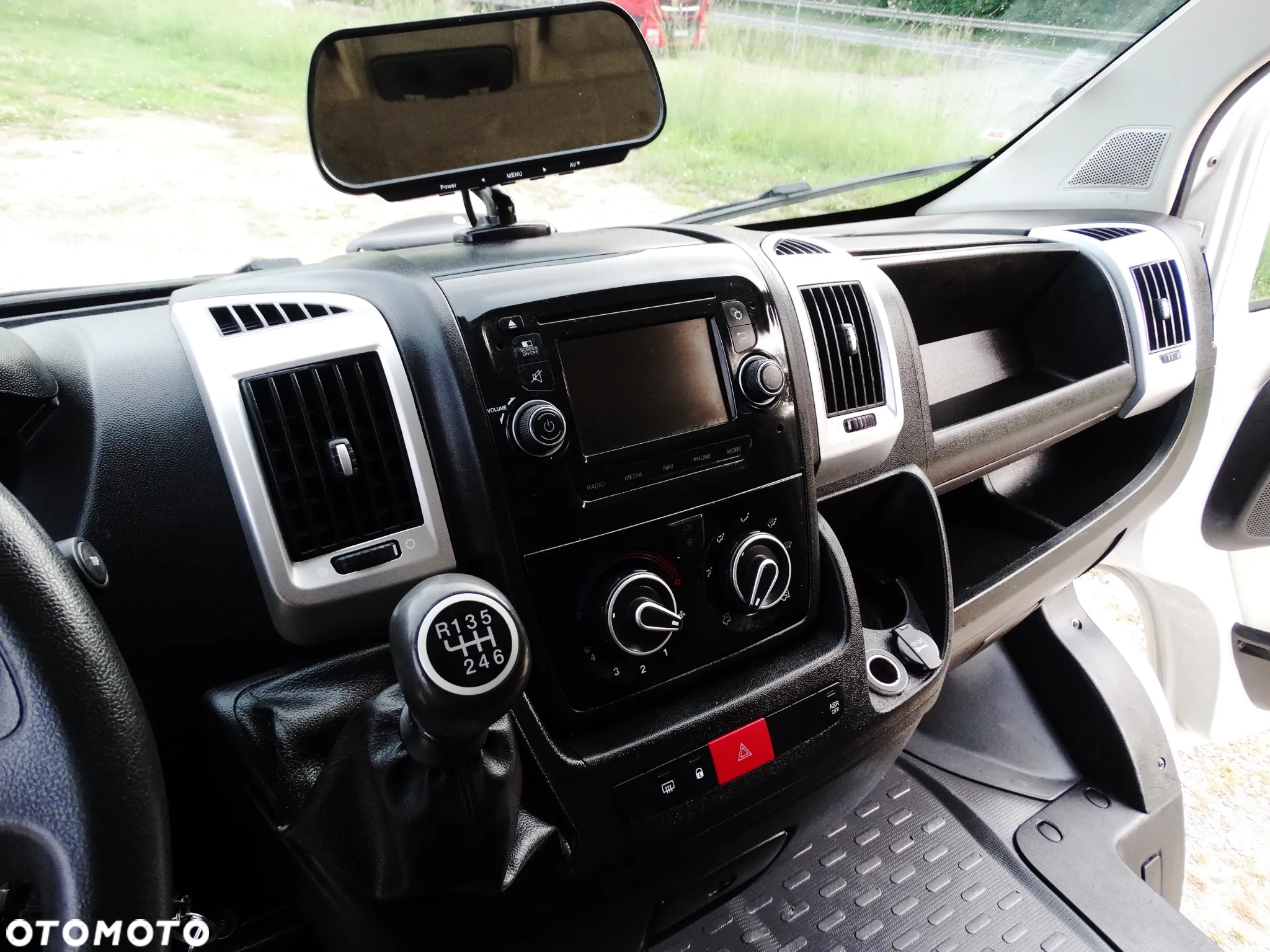 Fiat DUCATO 2.3 MultiJet 130 PS 2018 WINDA DHOLLANDIA 750KG KONTENER NISKOPODWOZIOWY MOŻLIWY KREDYT LEASING - 14