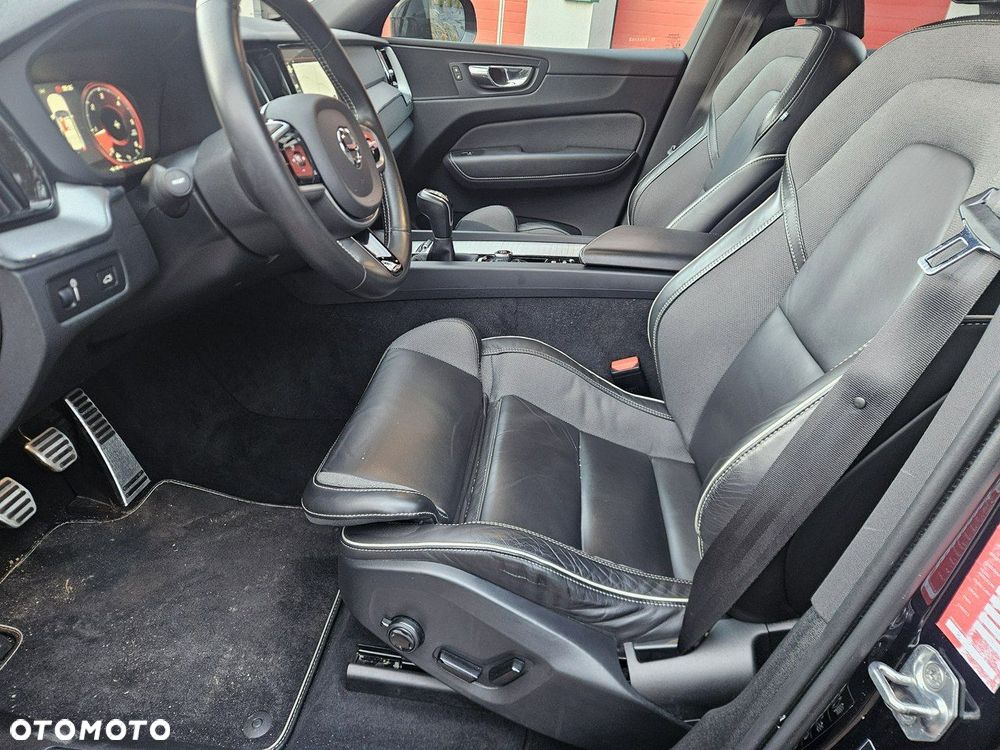 Volvo XC 60 D4 AWD R-Design - 14