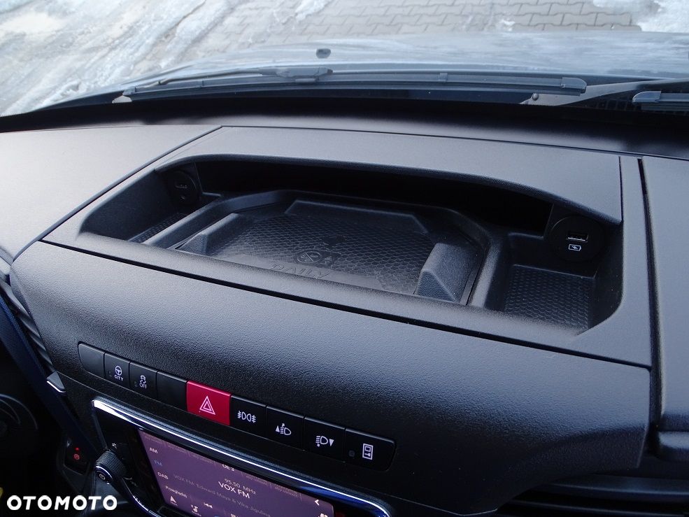 Iveco Daily L4H3 35S18 3.0 180 Hi-MATIC Brygadówka DOKA 7 Osób BRUTTO!! UNIKAT!! JEDYNY TAKI!! JAK NOWY!! - 21