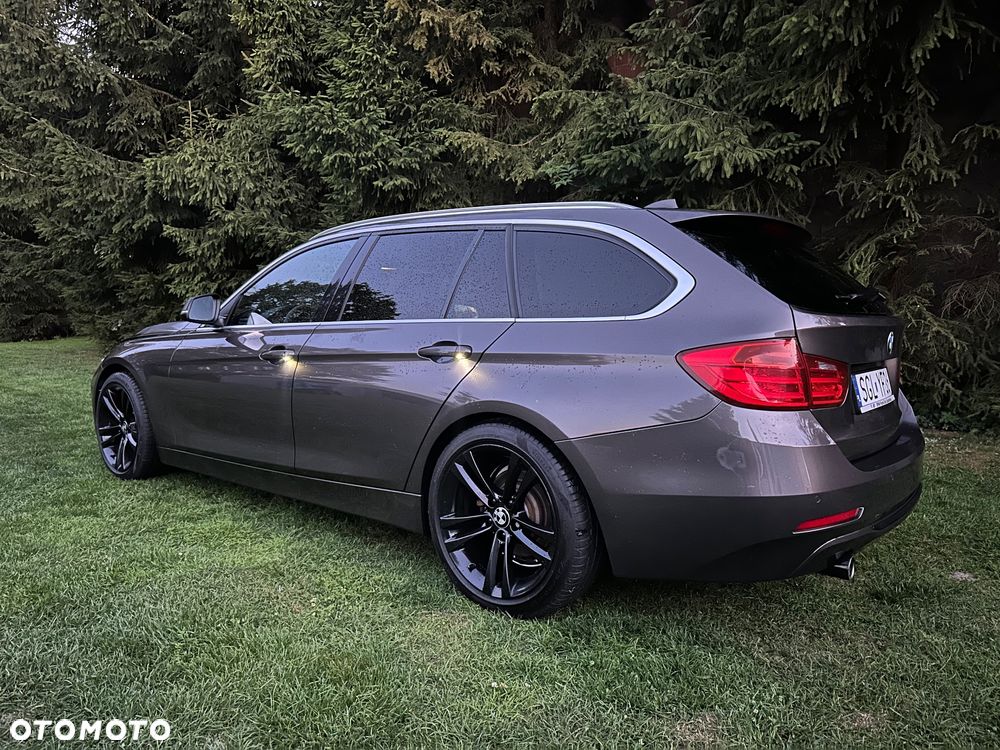BMW Seria 3 320d Efficient Dynamics Sport Line - 14
