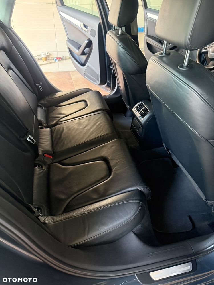 Audi A4 Limousine - 14