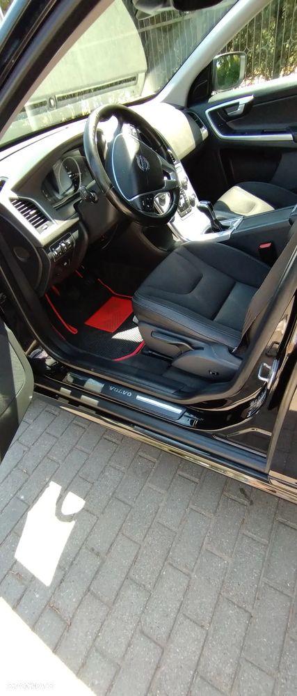 Volvo XC 60 D3 Momentum - 8