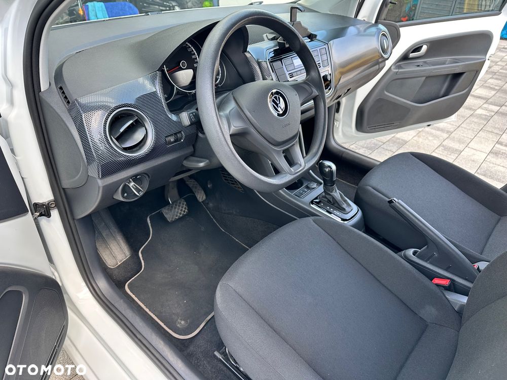 Volkswagen up! e-up - 7
