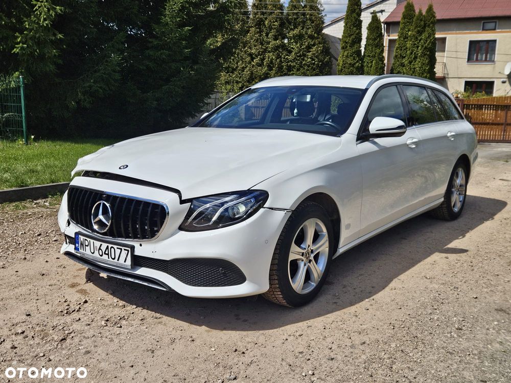 Mercedes-Benz Klasa E 200 d 9G-TRONIC - 1