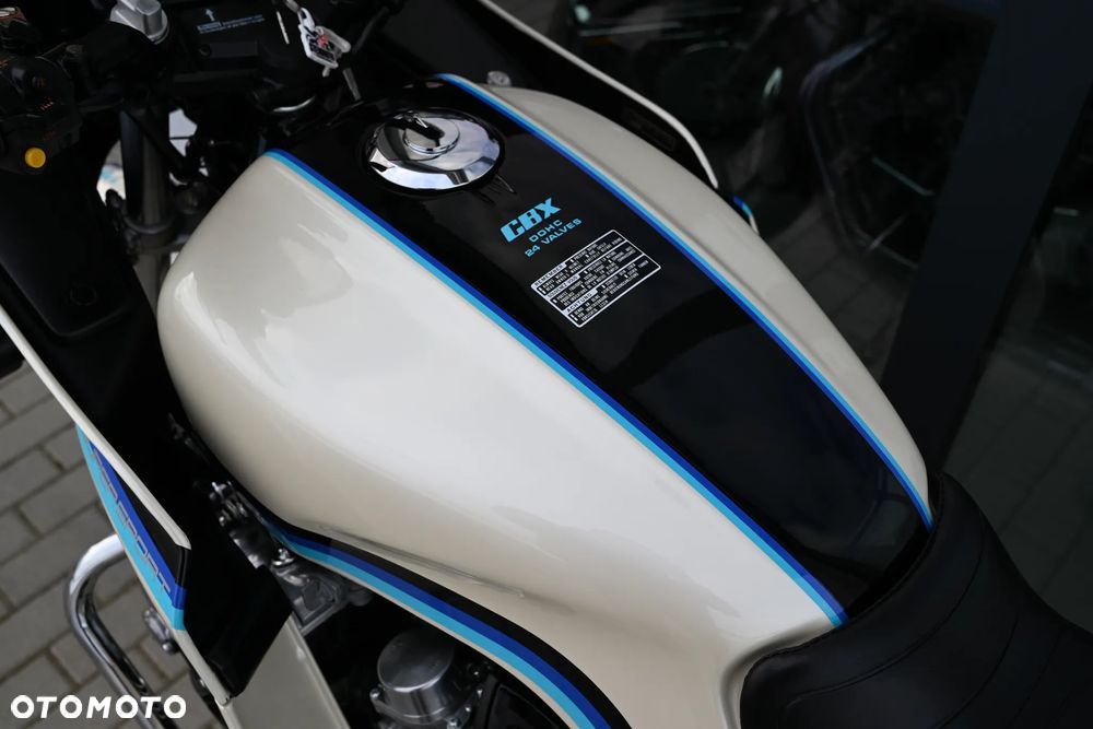 Honda CBX - 15
