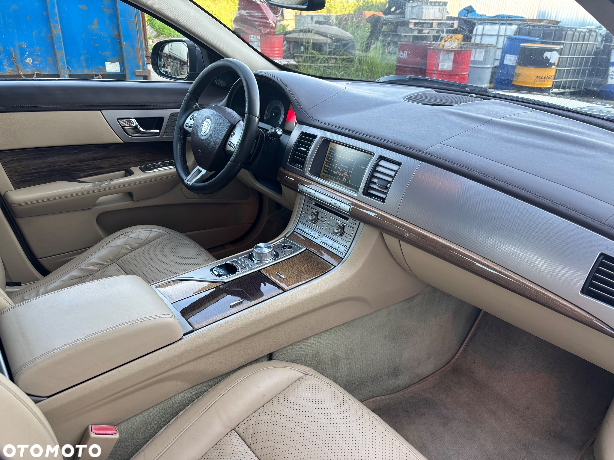 Jaguar XF 3.0 V6 D Premium Luxury - 20
